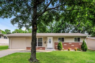 306 S Pam Avenue, St Charles, MO 63301