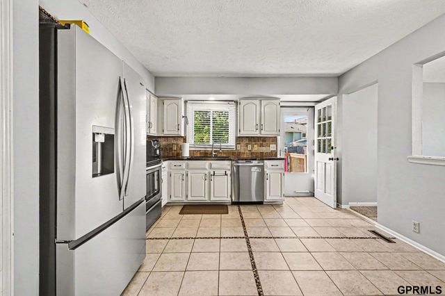 15721 Decatur Street, Omaha, NE 68118