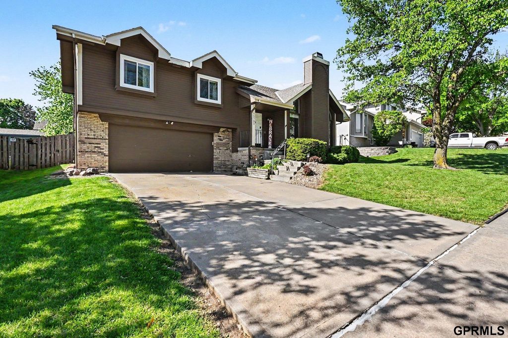 15721 Decatur Street, Omaha, NE 68118