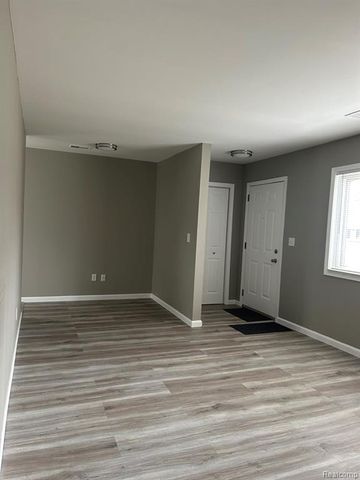 27223 Adelein Drive, Southfield, MI 48033