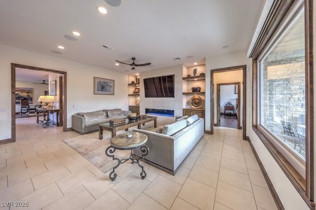 35 Stonemark Drive, Henderson, NV 89052