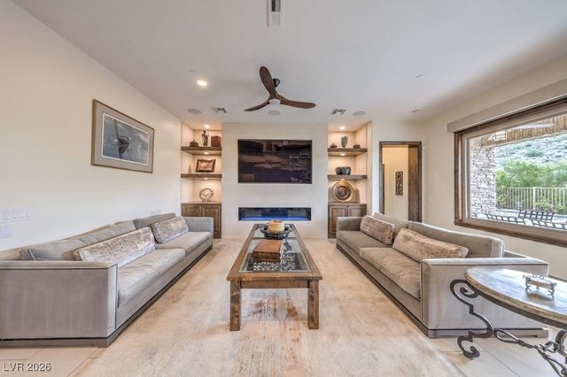 35 Stonemark Drive, Henderson, NV 89052