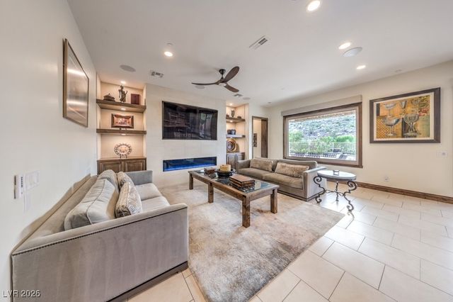 35 Stonemark Drive, Henderson, NV 89052