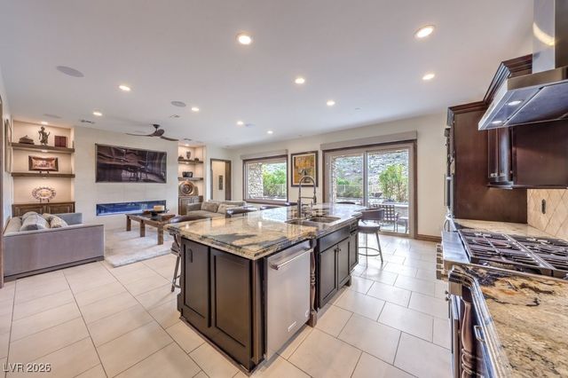 35 Stonemark Drive, Henderson, NV 89052