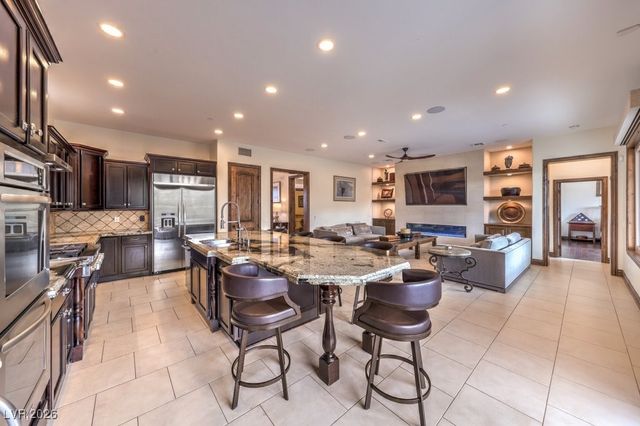 35 Stonemark Drive, Henderson, NV 89052