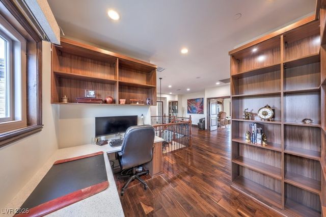 35 Stonemark Drive, Henderson, NV 89052