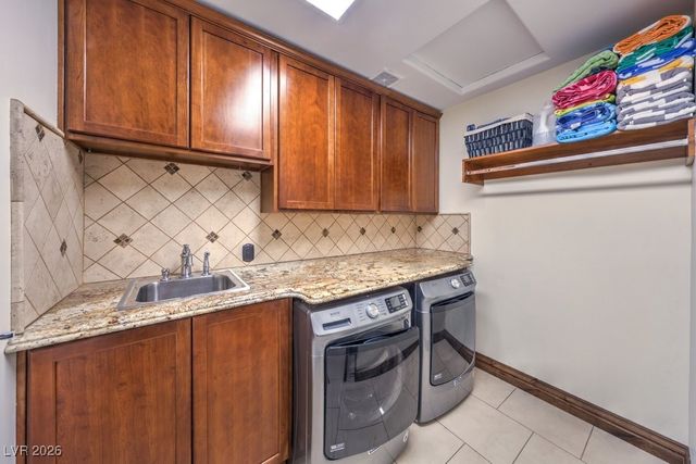 35 Stonemark Drive, Henderson, NV 89052