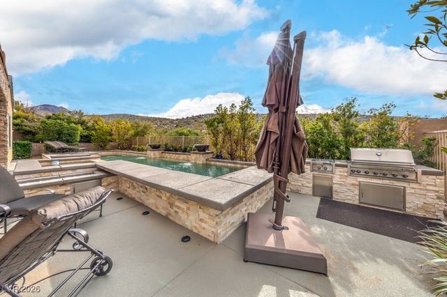 35 Stonemark Drive, Henderson, NV 89052