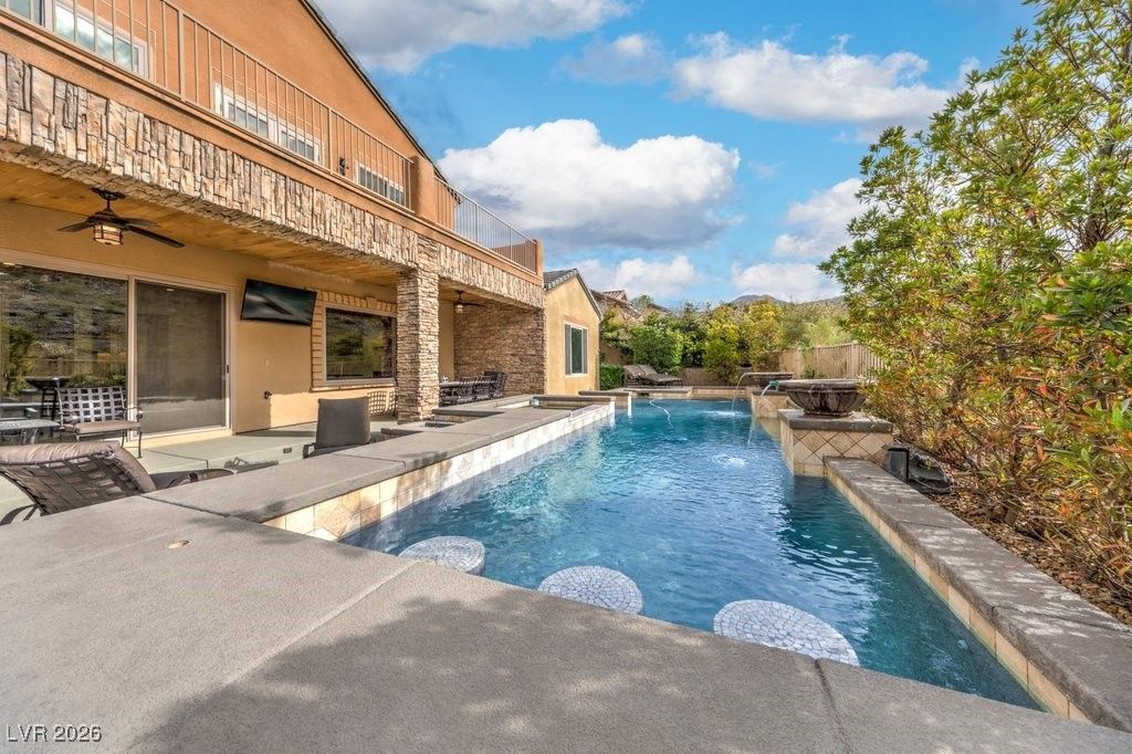 35 Stonemark Drive, Henderson, NV 89052