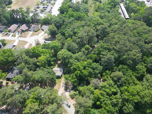 1740 Dogwood Road, Charleston, SC 29414