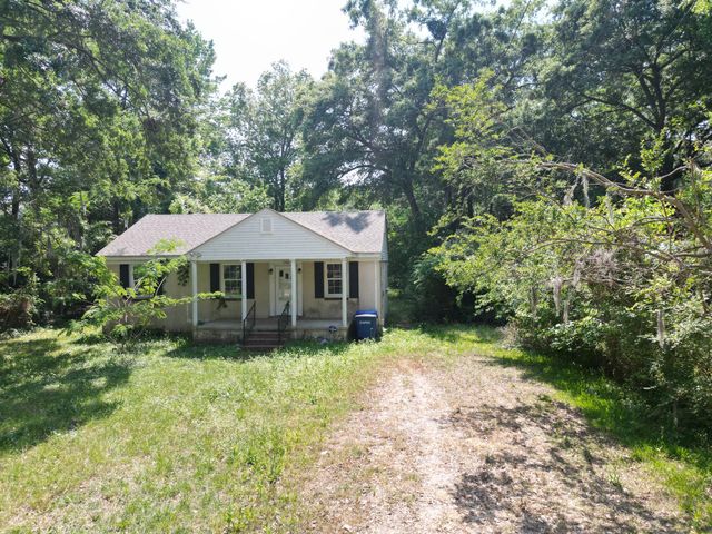 1740 Dogwood Road, Charleston, SC 29414
