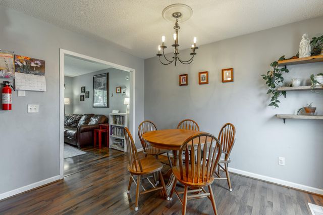1012 Harvest Knoll Lane, Soddy Daisy, TN 37379