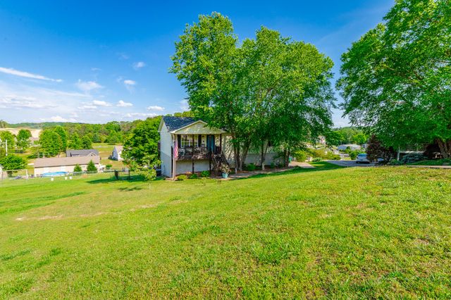 1012 Harvest Knoll Lane, Soddy Daisy, TN 37379