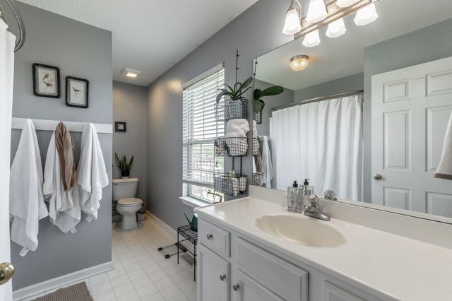1012 Harvest Knoll Lane, Soddy Daisy, TN 37379