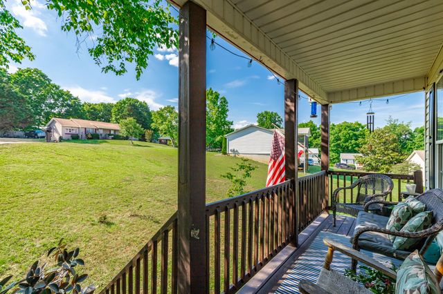 1012 Harvest Knoll Lane, Soddy Daisy, TN 37379