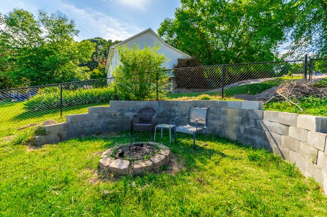 1012 Harvest Knoll Lane, Soddy Daisy, TN 37379
