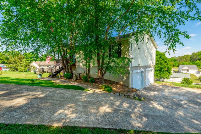 1012 Harvest Knoll Lane, Soddy Daisy, TN 37379