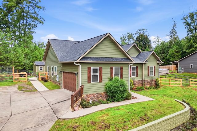 87 Meadow Circle, Ellijay, GA 30540