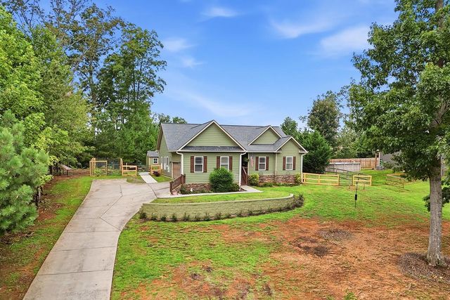 87 Meadow Circle, Ellijay, GA 30540
