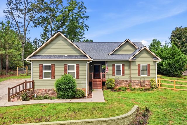 87 Meadow Circle, Ellijay, GA 30540