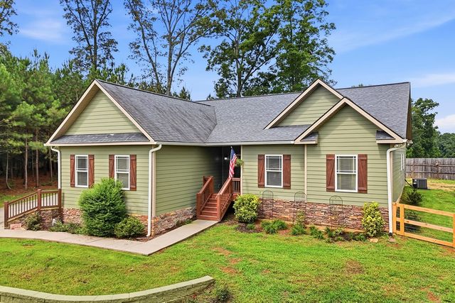 87 Meadow Circle, Ellijay, GA 30540