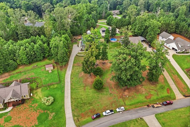 87 Meadow Circle, Ellijay, GA 30540