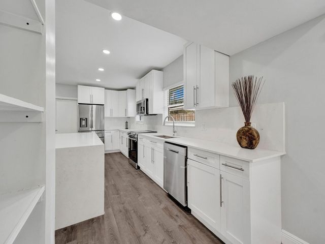 3261 Aqua Vista Drive, Pompano Beach, FL 33062