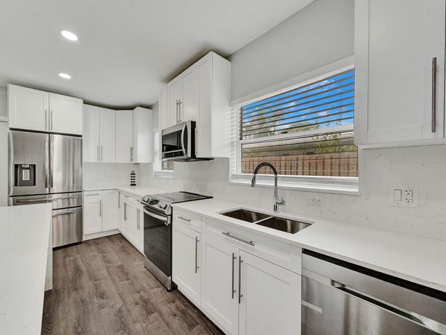 3261 Aqua Vista Drive, Pompano Beach, FL 33062