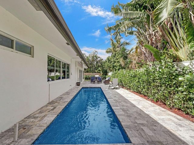 3261 Aqua Vista Drive, Pompano Beach, FL 33062