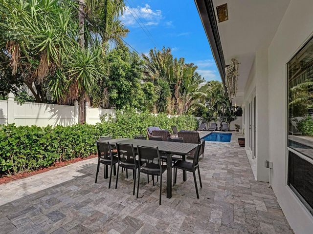 3261 Aqua Vista Drive, Pompano Beach, FL 33062