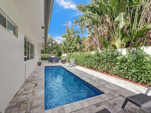 3261 Aqua Vista Drive, Pompano Beach, FL 33062