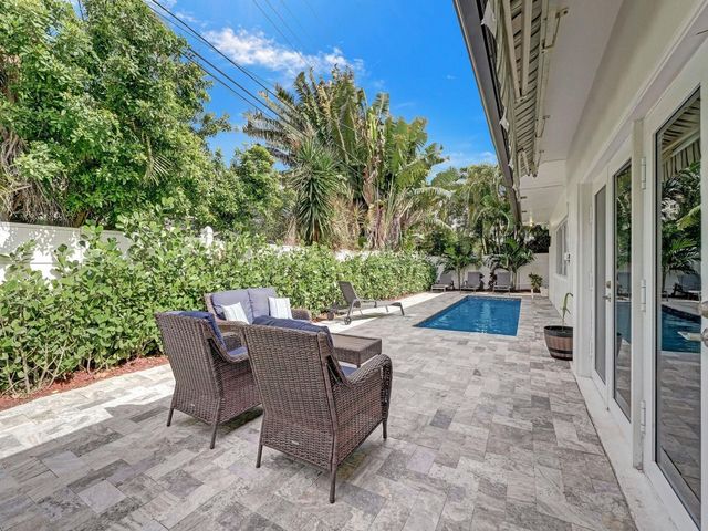 3261 Aqua Vista Drive, Pompano Beach, FL 33062