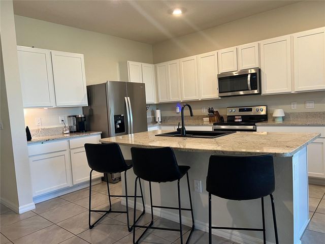 184 MANGROVE SHADE CIRCLE, Apollo Beach, FL 33572