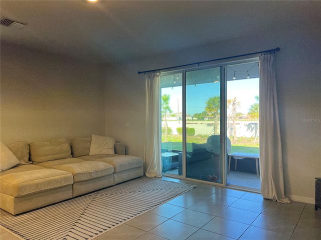 184 MANGROVE SHADE CIRCLE, Apollo Beach, FL 33572