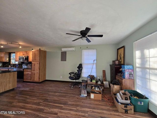 4060 Tazewell Highway, Sneedville, TN 37869