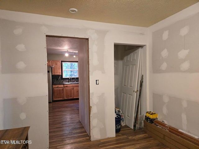 4060 Tazewell Highway, Sneedville, TN 37869