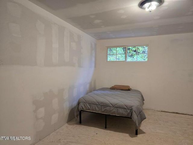 4060 Tazewell Highway, Sneedville, TN 37869