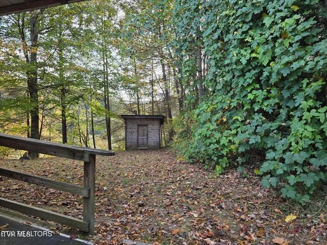 4060 Tazewell Highway, Sneedville, TN 37869