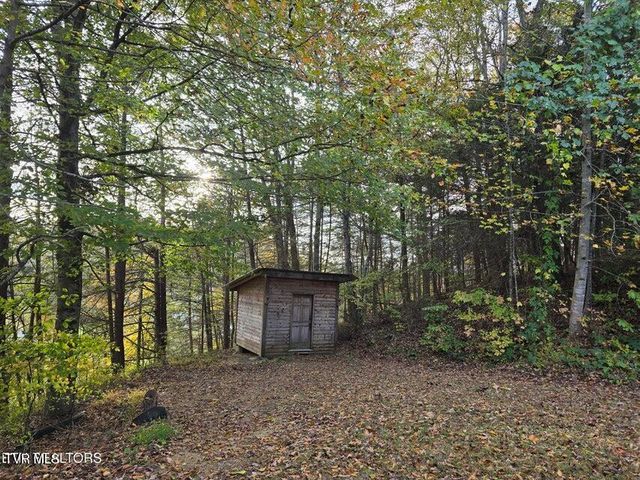 4060 Tazewell Highway, Sneedville, TN 37869