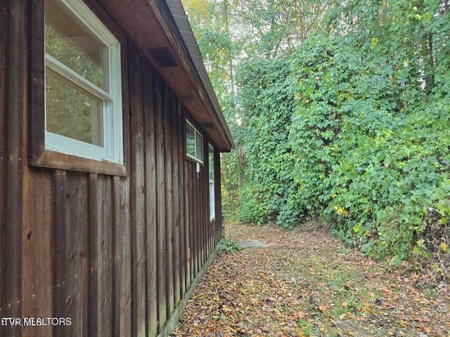 4060 Tazewell Highway, Sneedville, TN 37869