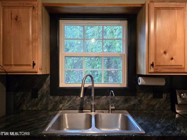 4060 Tazewell Highway, Sneedville, TN 37869