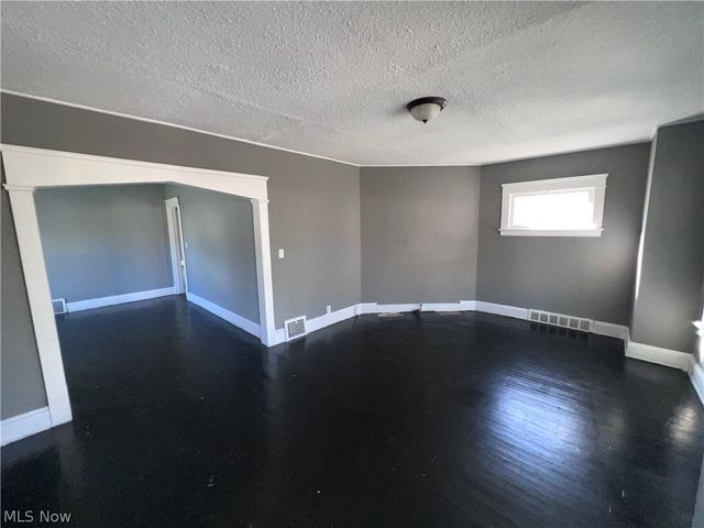 4291 E 114th Street, Cleveland, OH 44105