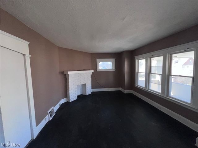 4291 E 114th Street, Cleveland, OH 44105