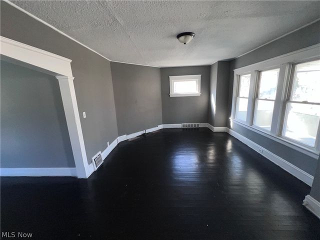 4291 E 114th Street, Cleveland, OH 44105