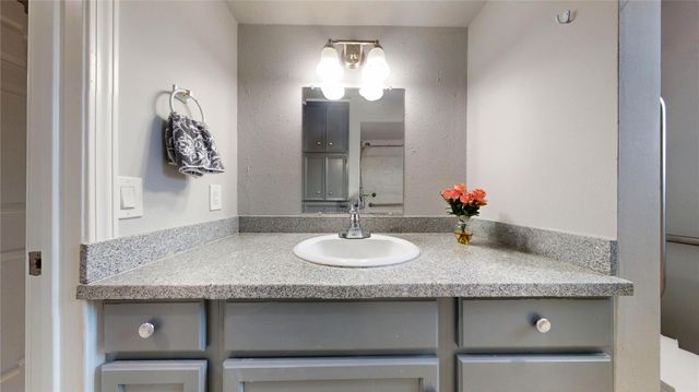 14715 Woodward Gardens Drive, Houston, TX 77082