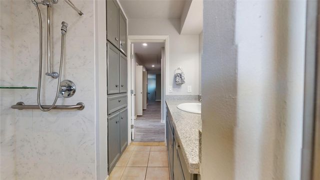 14715 Woodward Gardens Drive, Houston, TX 77082