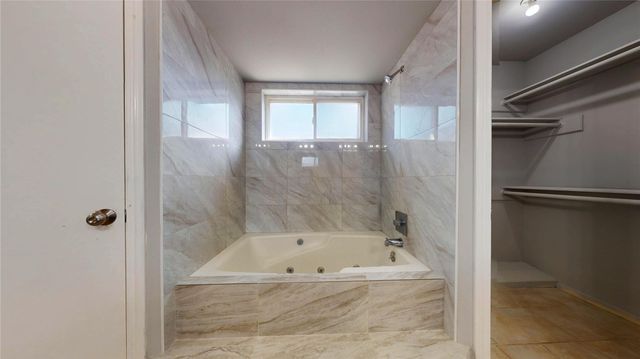 14715 Woodward Gardens Drive, Houston, TX 77082