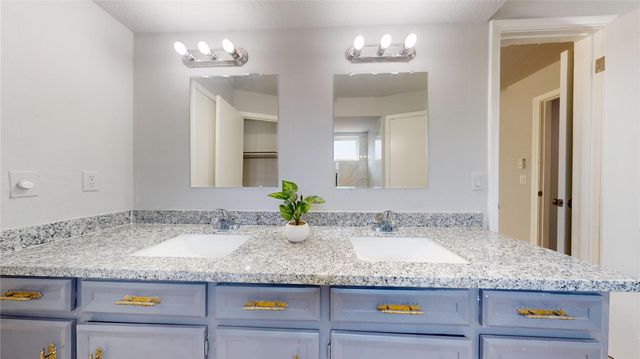 14715 Woodward Gardens Drive, Houston, TX 77082