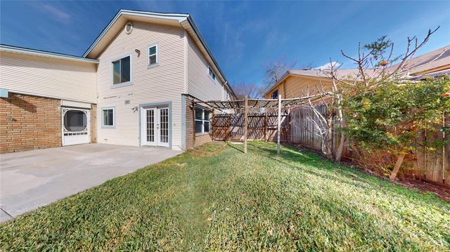 14715 Woodward Gardens Drive, Houston, TX 77082