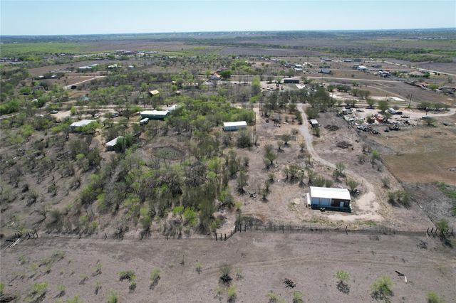 1205 Graef RD B, Kyle, TX 78640